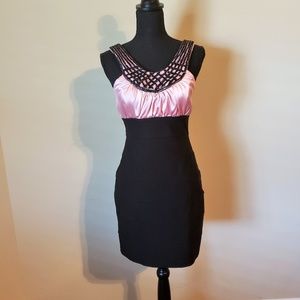 Women's short Pink and Black dress